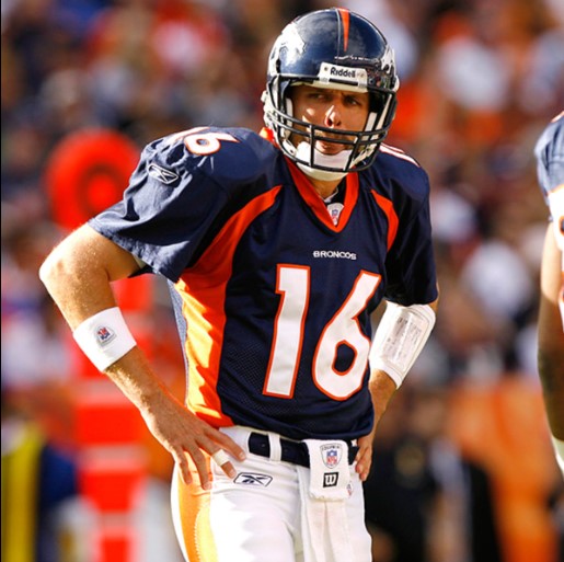Jake-Plummer-as-one-of-the-arizona-cardinals-quarterbacks